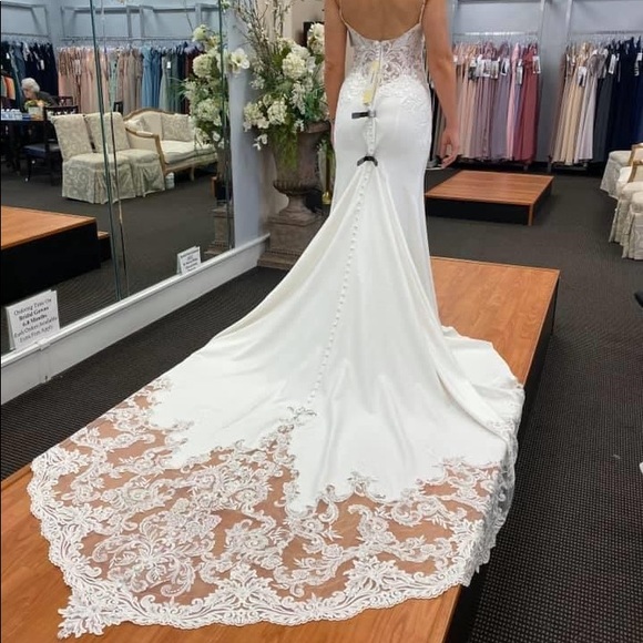 Allure bridal wedding dress